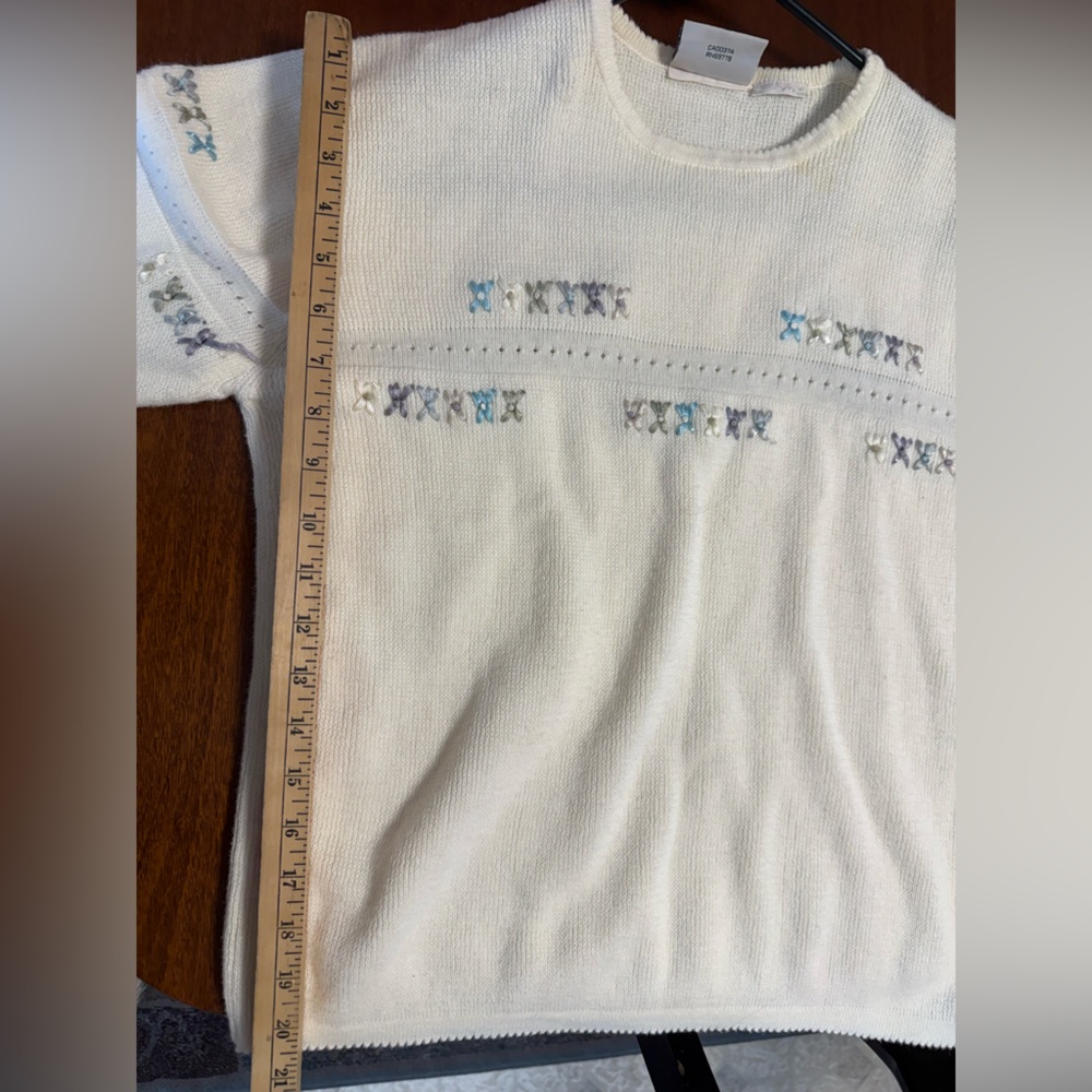 Northern Reflections Ivory Sweater with Ribbons cottage core - Picture 7 of 7